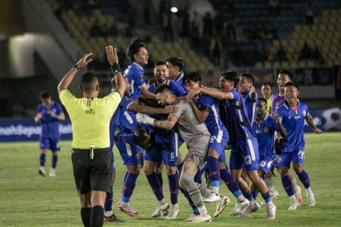 Perjalanan Persib dan Dewa United di Piala Presiden