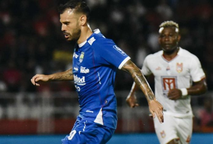 Heboh! Persib Bandung Tertunduk di Kandang Malut United, Gagal Juara!